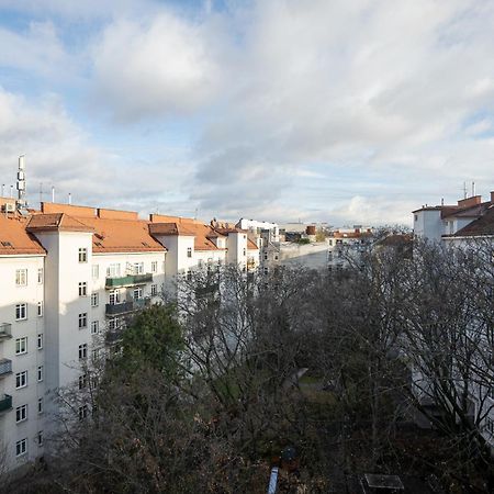 Apartment With A Private Terrace Located Right Near Belvedere Castle, 15 Minutes Away From Stephansdom Вена Экстерьер фото