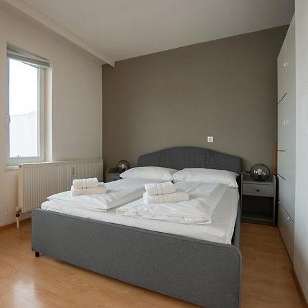 Apartment With A Private Terrace Located Right Near Belvedere Castle, 15 Minutes Away From Stephansdom Вена Экстерьер фото