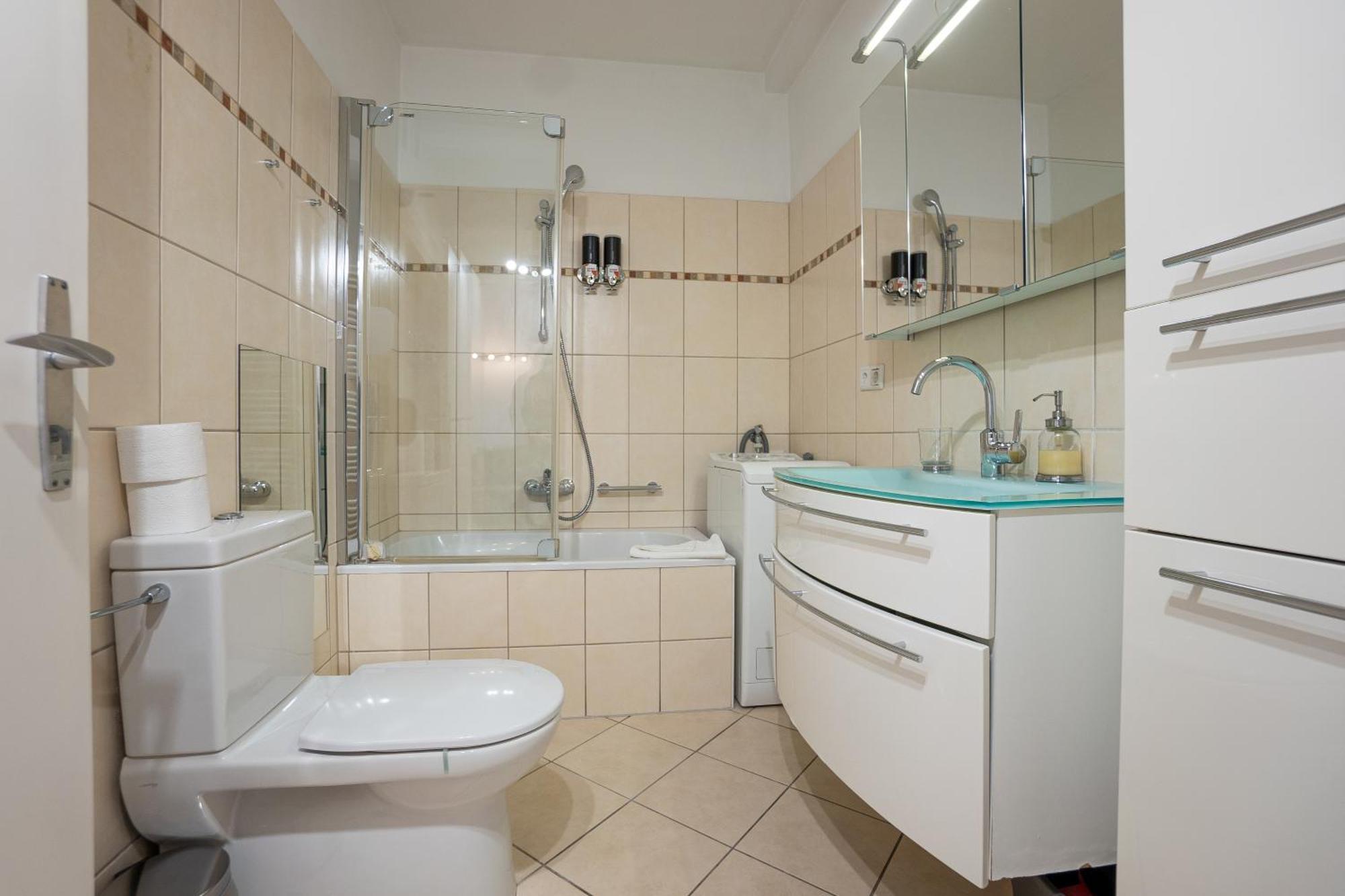 Apartment With A Private Terrace Located Right Near Belvedere Castle, 15 Minutes Away From Stephansdom Вена Экстерьер фото
